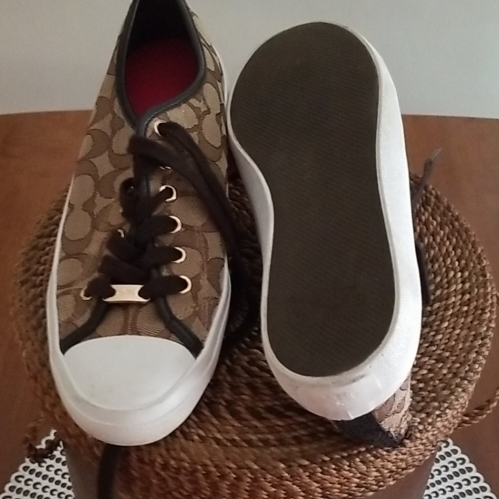 Shoes - Picture 3 of 3